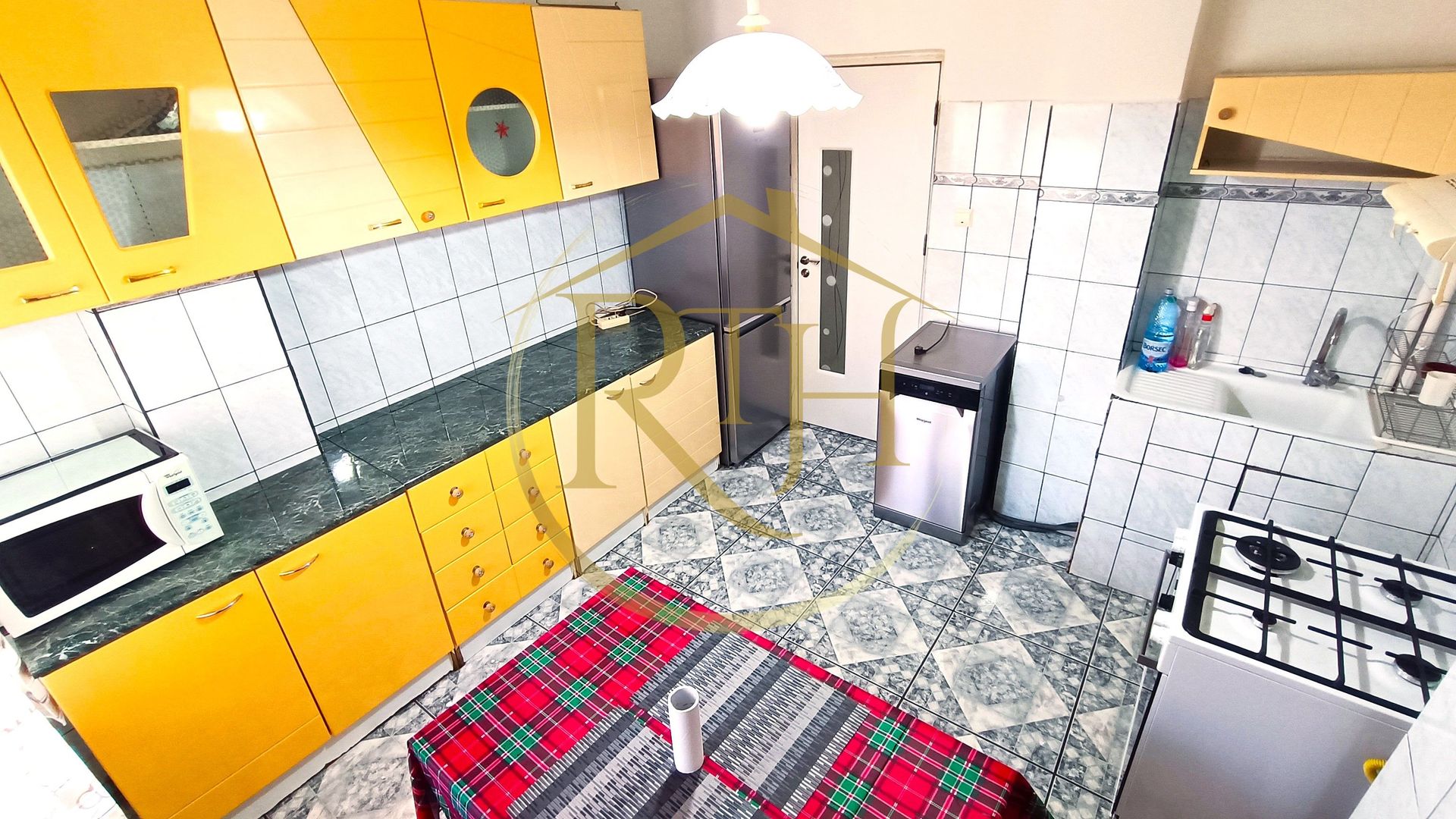 Apartament spatios cu 3 camere de inchiriat Calea Sagului, 420 e/luna - Poză 14