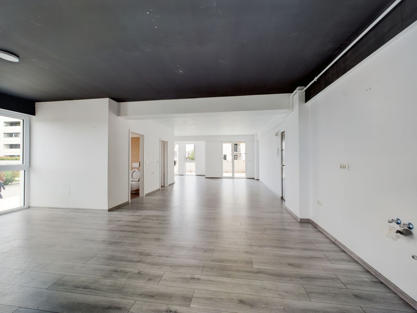 Spațiu comercial în imobil nou zona Hornbach - Poză 11