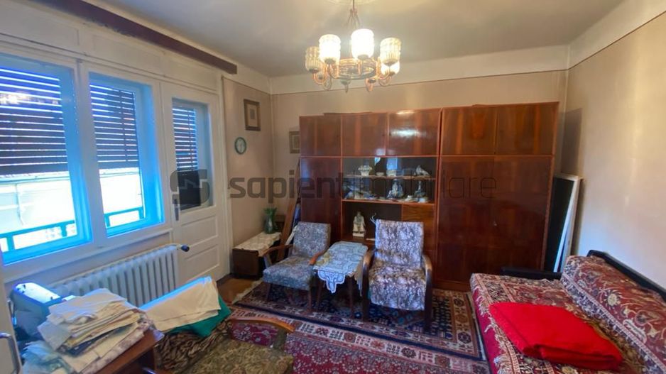 Apartament la casa situat in zona centrala - Poză 9