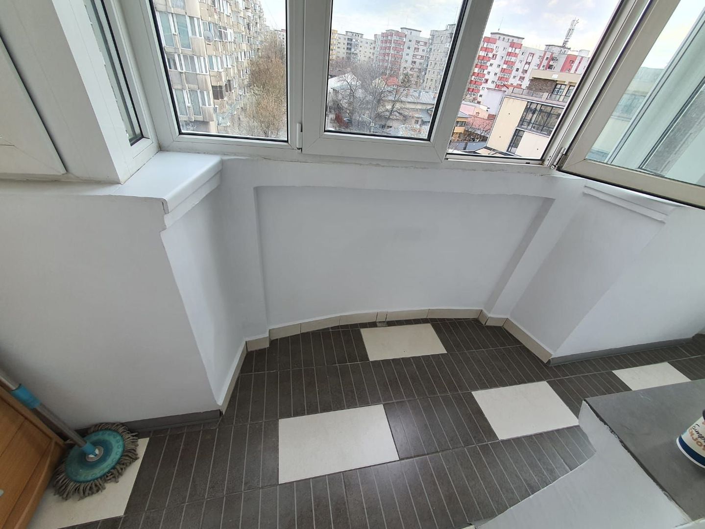 Apartament 3 camere de vânzare–complet mobilat, pe Str. Novaci/13 Sept - Poză 14