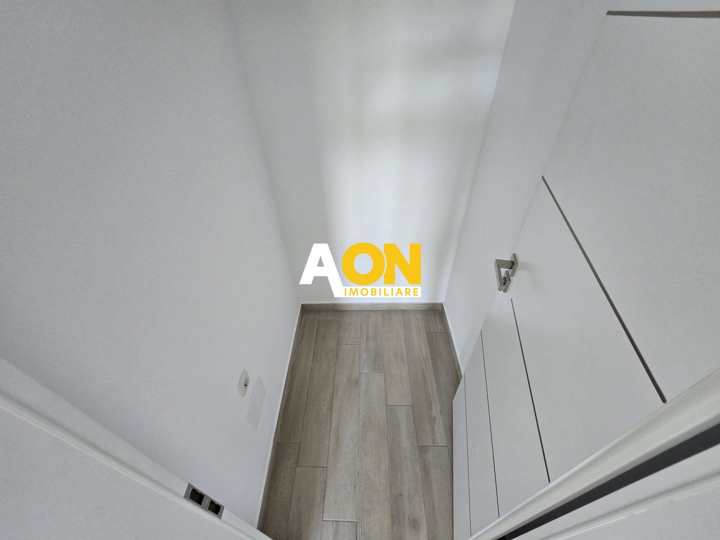 Apartament 3 Camere Bloc Nou, Zona Cetate - Poză 11