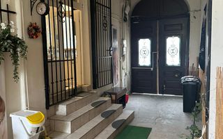 Spatiu comercial situat ultracentral, Pret 310.000 eur neg.comision 0% - Poză 2