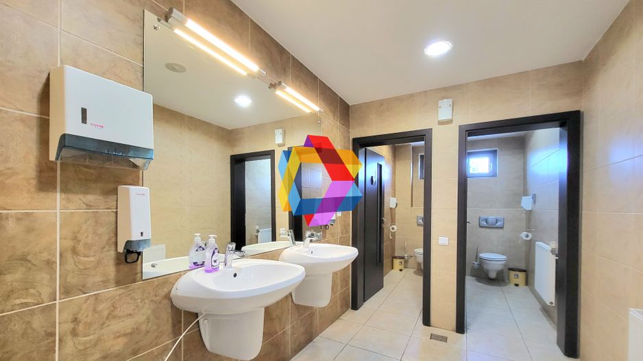 Spatiu de birouri la casa - 436 mp - Poză 7