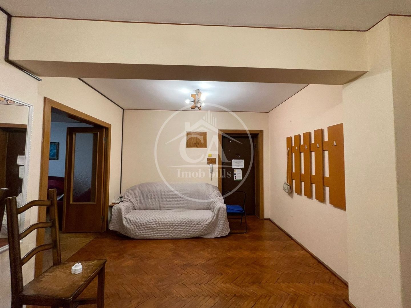 Apartament de închiriat cu 5 camere în zona Ultracentrală, Oradea - Poză 13