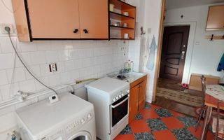 Apartament decomandat 2 camere 51 mp-balcon-Zona Centrala - Poză 3