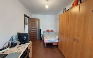 Apartament cu 2 camere decomandat, balcon, 56mp. - Poză 8