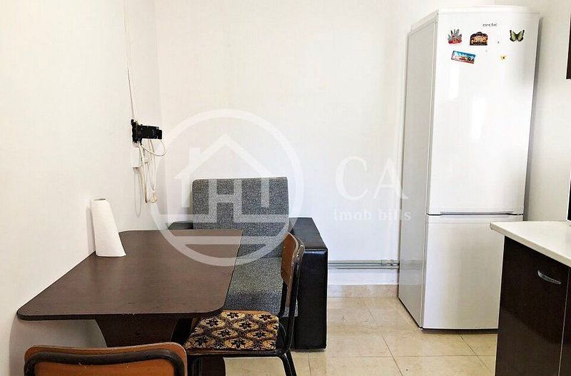 Apartament cu 1 camera la curte comuna de vanzare in  Decebal, Oradea - Poză 4
