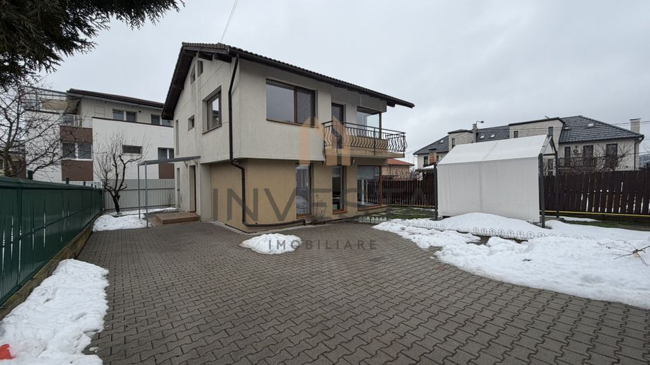 Casa deosebita de inchiriat- zona Mihai Romanul - Poză 1