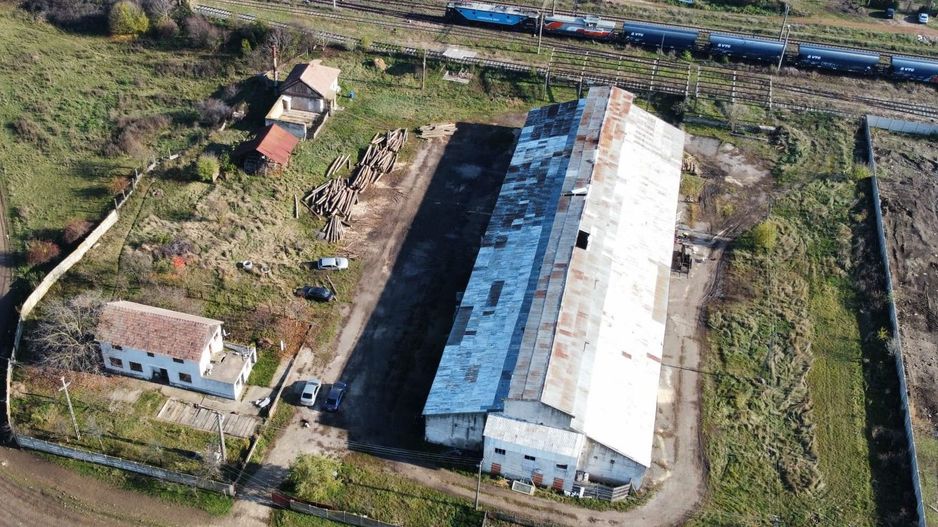 Spatiu Industrial cu rampa cale ferata - Poză 1