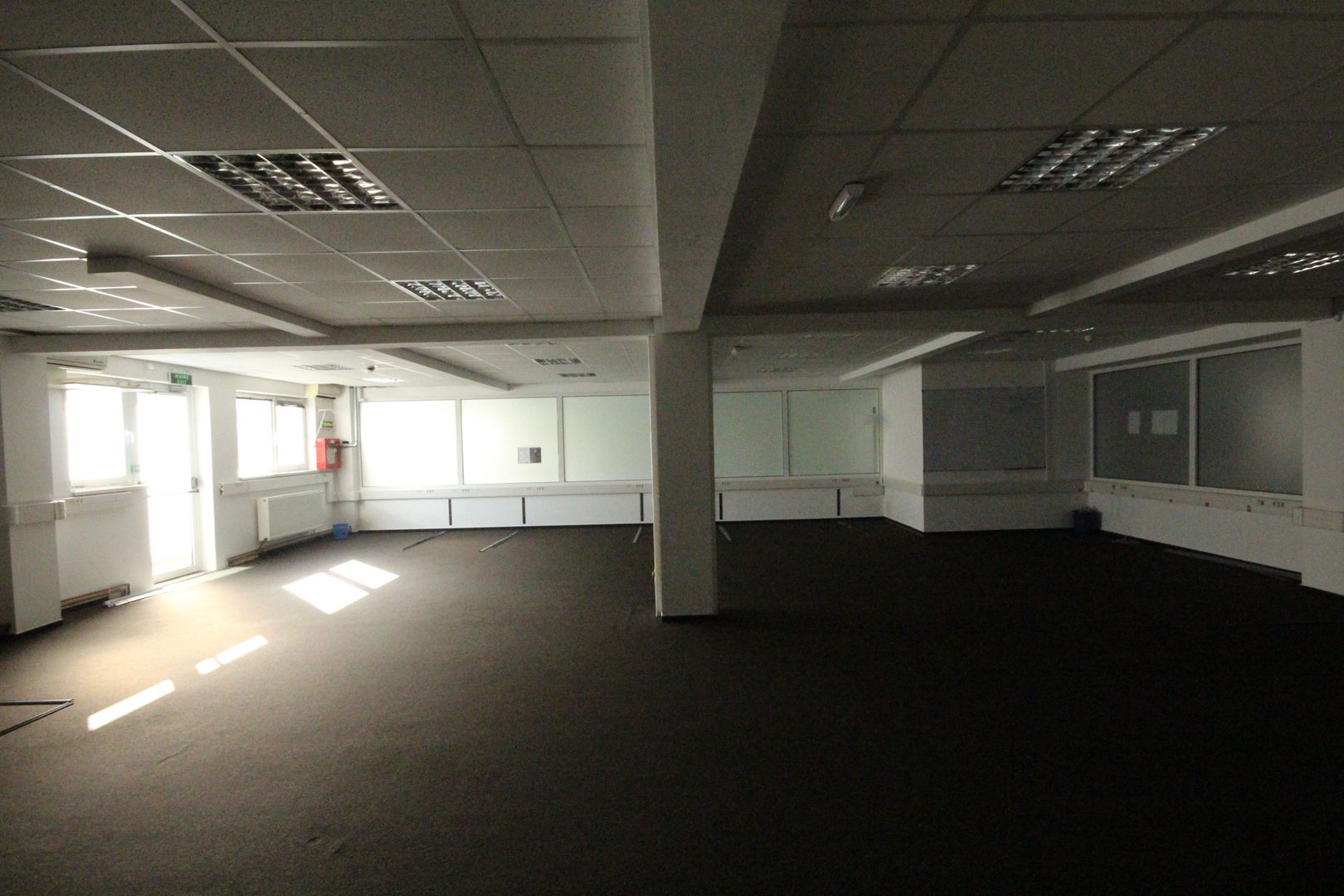 Spatii birouri/servicii - Poză 70