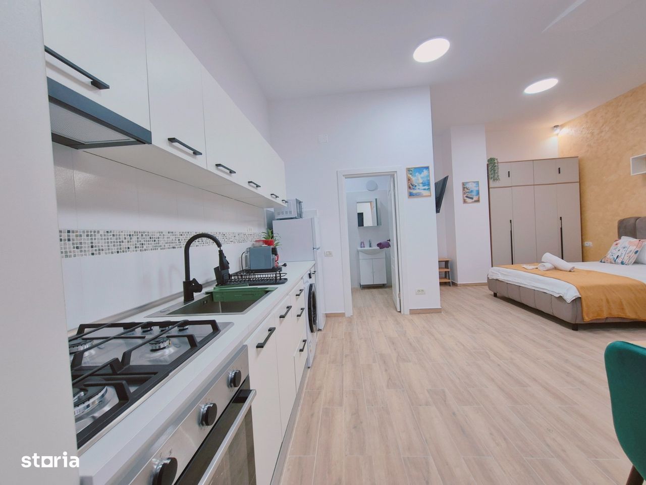 Ultracentral Unirii garsonieră 33mp - Poză 11