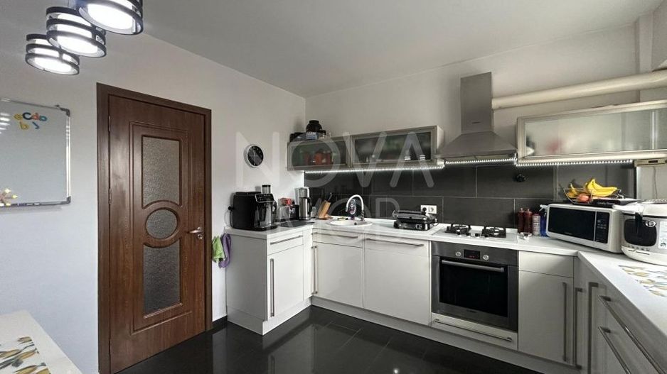 Apartament 3 camere, mobilat si utilat, Sos. Aba Iulia - Poză 4