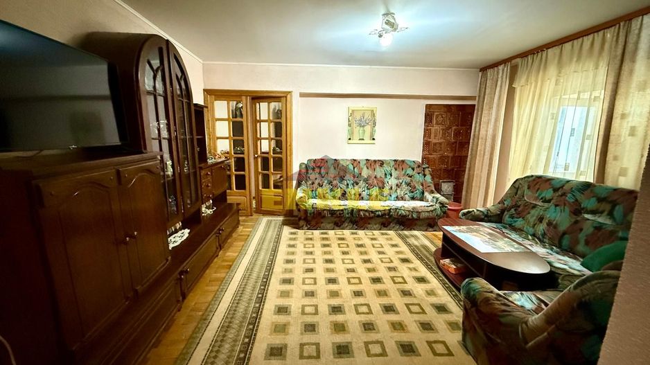 VÂNZARE APARTAMENT 3 CAMERE – ZONA MALL - Poză 1
