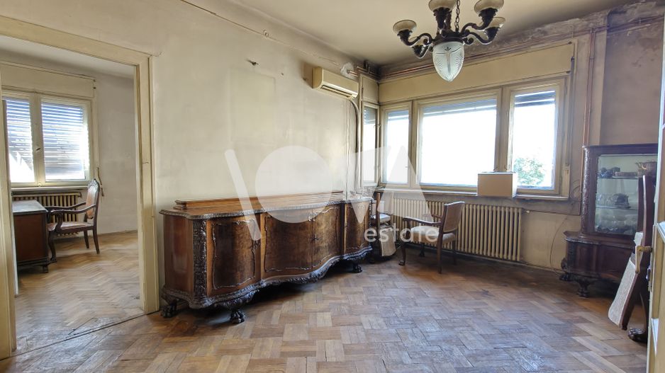 De vânzare apartament 3camere - str. Plantelor - central - Poză 2