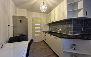 Apartament 3 camere  renovat in zona Lipovei - Poză 9