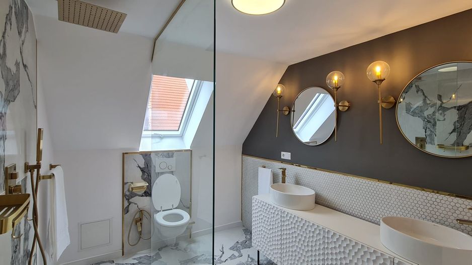 Vila spațioasă și elegantă de vânzare la intrarea în cartierul Turnișo - Poză 24