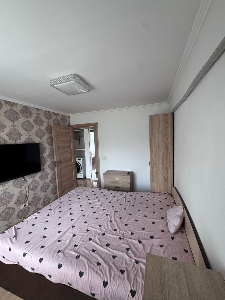 Apartament 3 camere, decomandat -Rovine - Poză 2