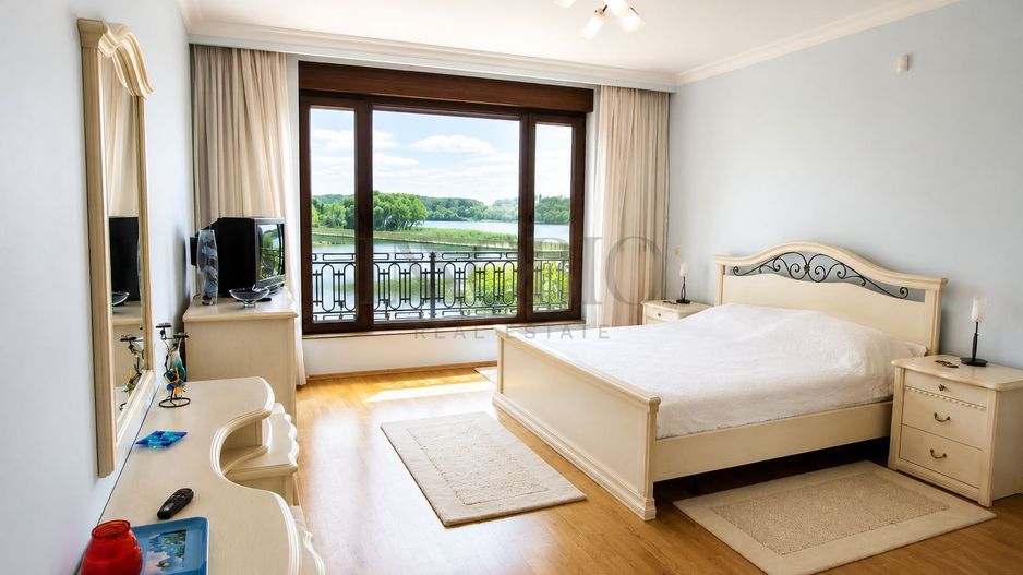 Vilă pe malul Lacului Snagov | 3.000 mp teren | 90 m deschidere lac - Poză 18