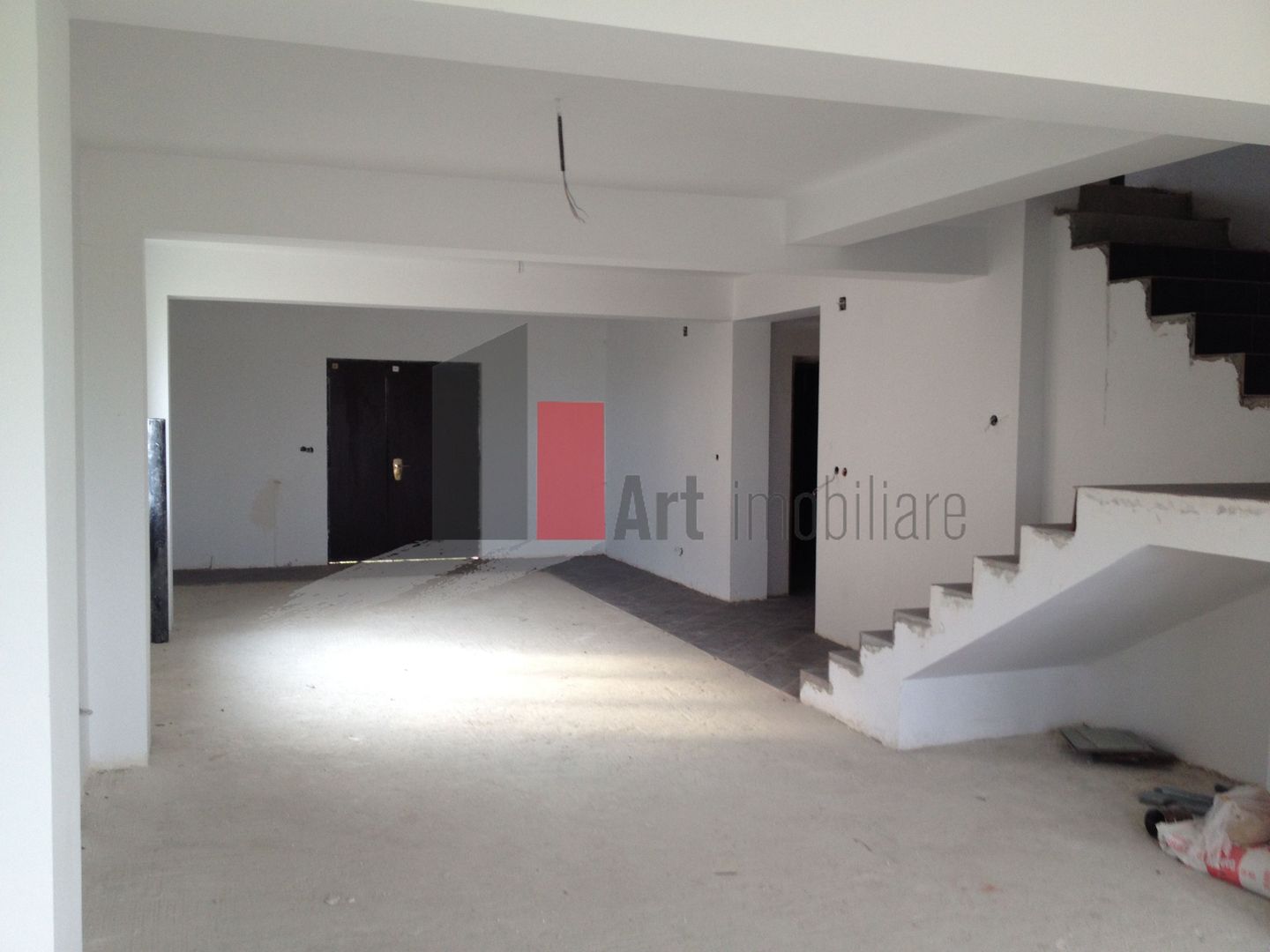 6 camere | 4 bai | 367 mp | 225000 euro |  Cartier Henri Coanda - Poză 2