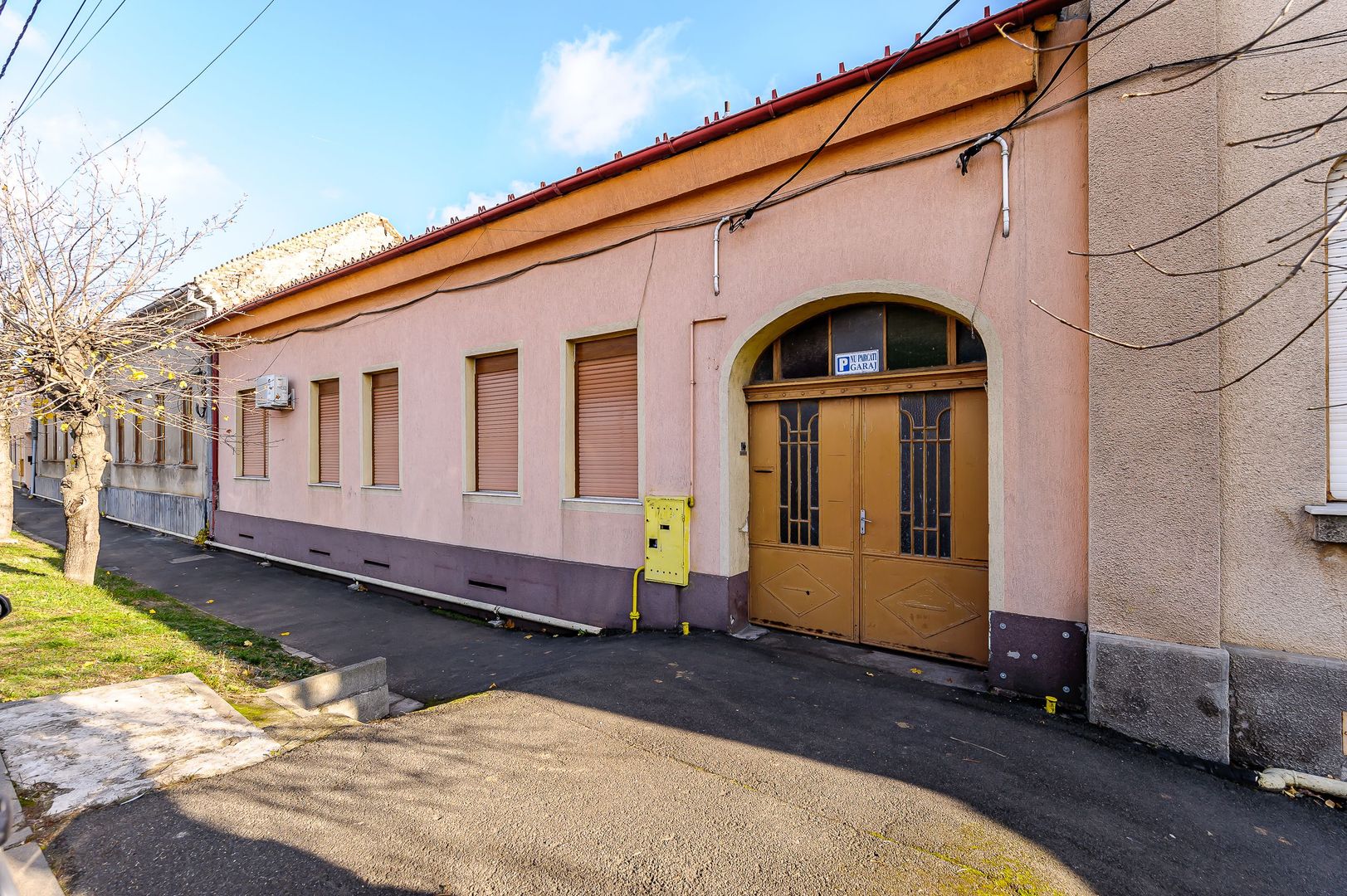 Casă Aradul Nou cu 5 camere și 1044 mp teren - Comision 0% - Poză 1