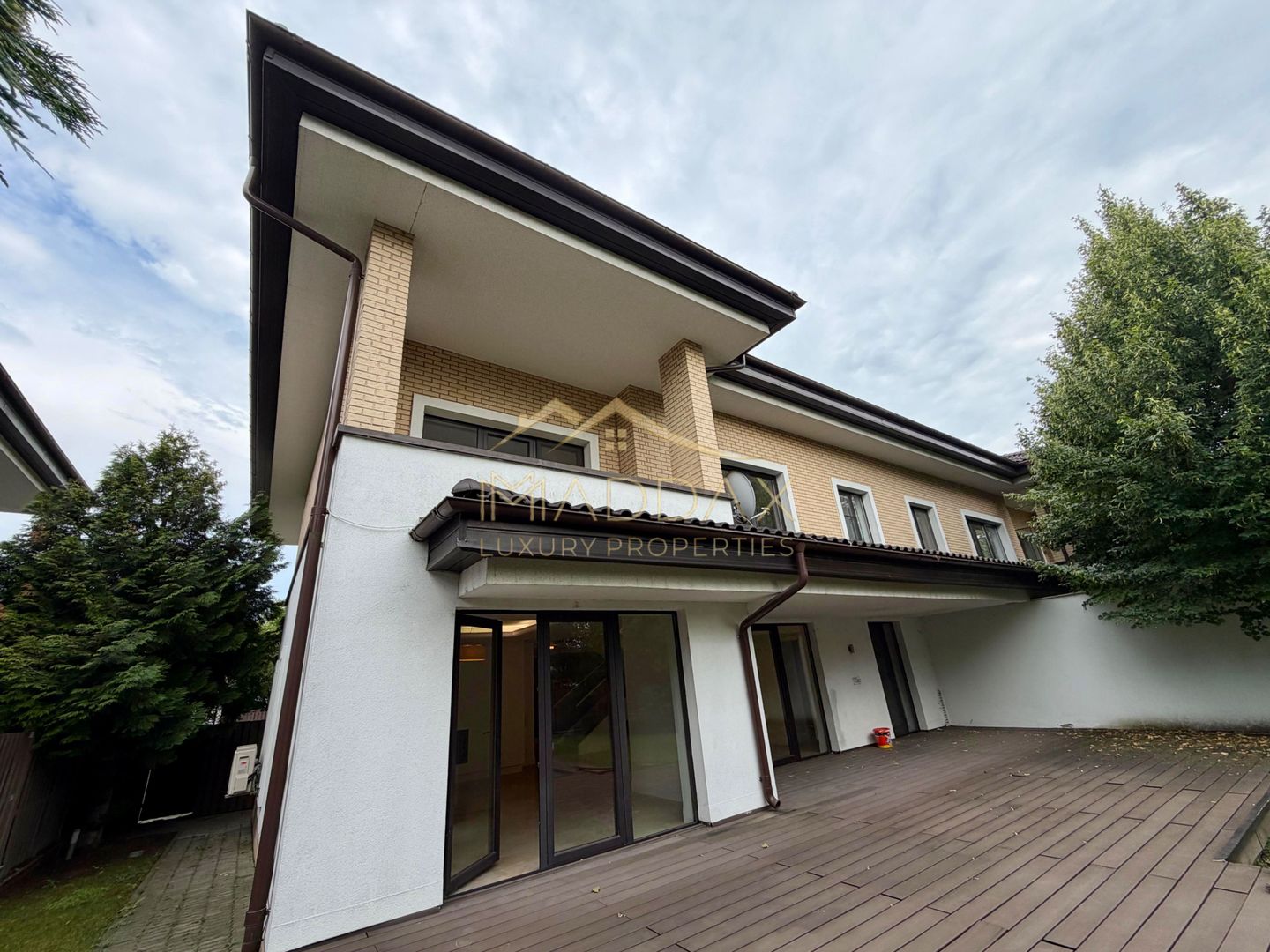 Vila cu 9 camere *900 teren* & piscina privata // Pipera - Poză 51