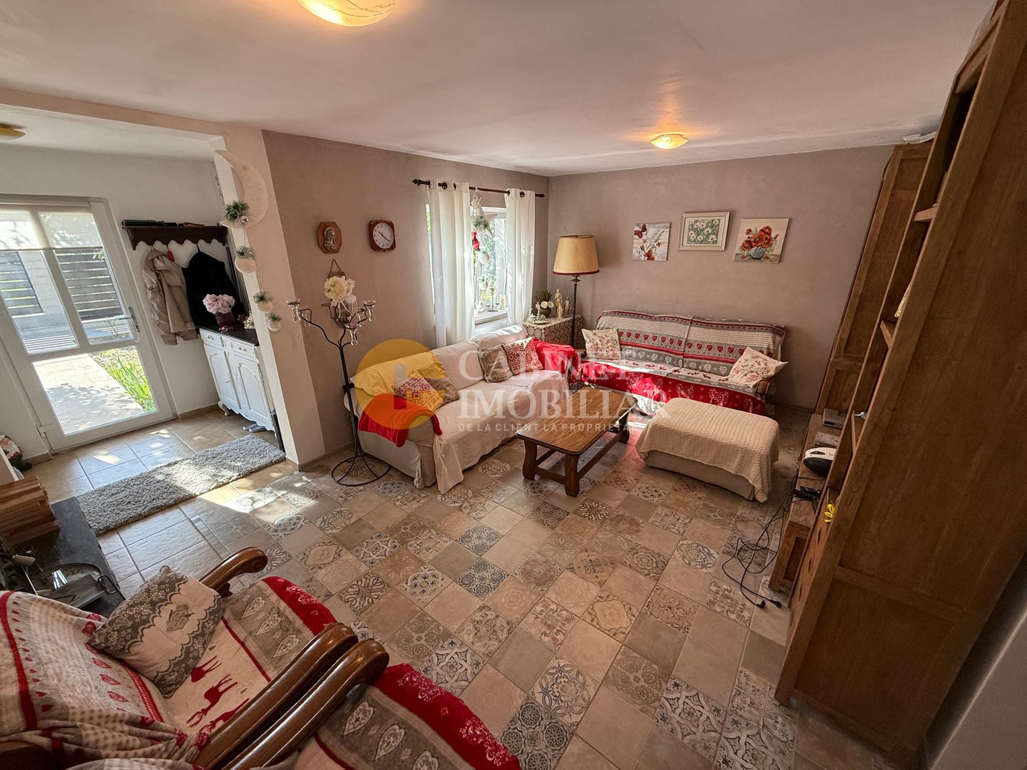 Aroneanu - Casa la asfalt - 420mp teren - 3 camere - Canalizare - Poză 6