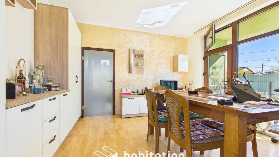 Casă individuală spațioasă și luminoasă cu garaj, în Mircea cel Bătrân - Poză 3