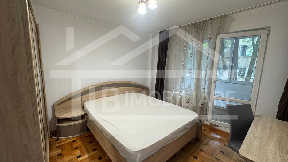 Apartament cu 3 camere, 65 mp, decomandat, Zona UMFST - Poză 1