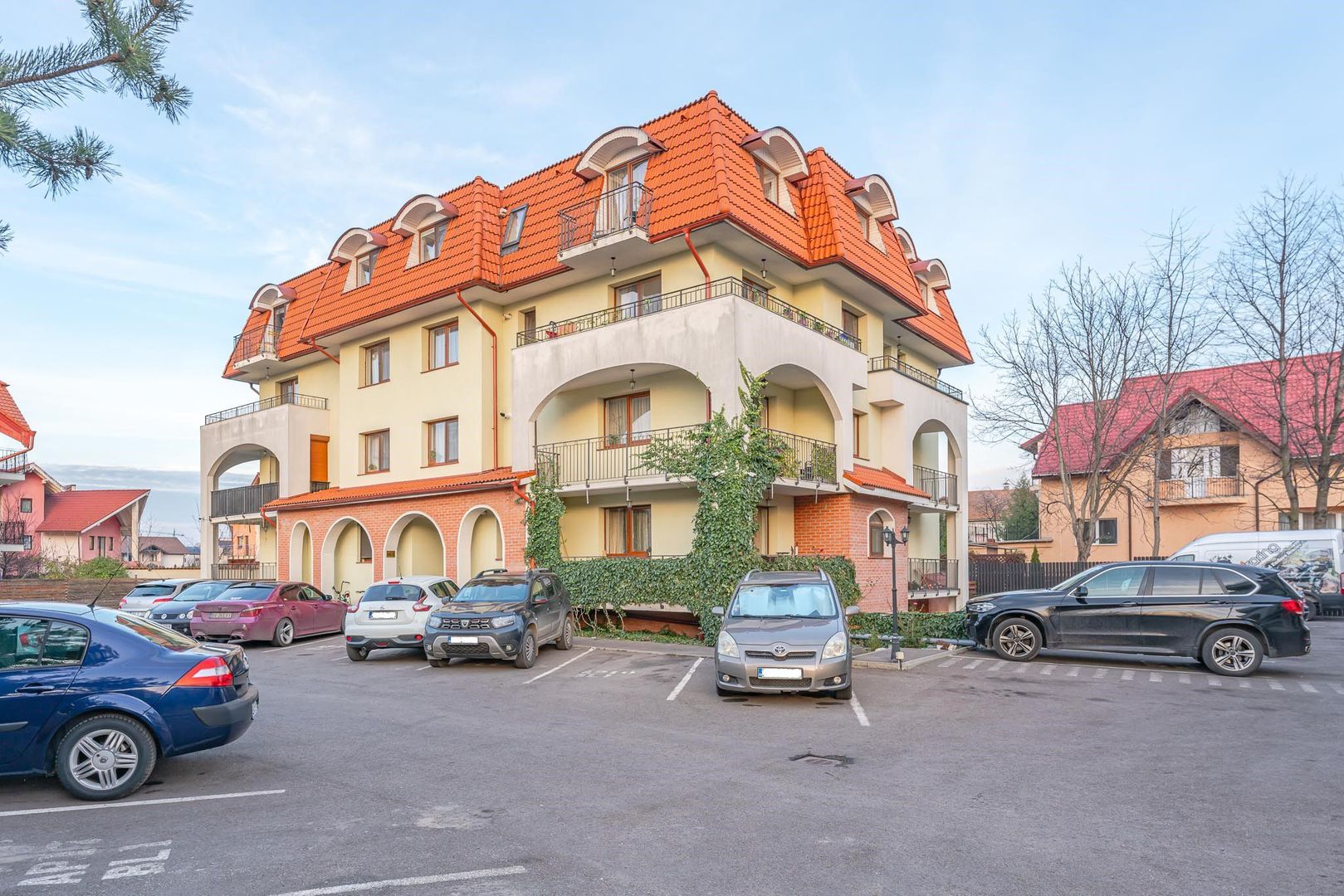 Apartament 2 camere, cu terasă și facilități locale aproape - Poză 1