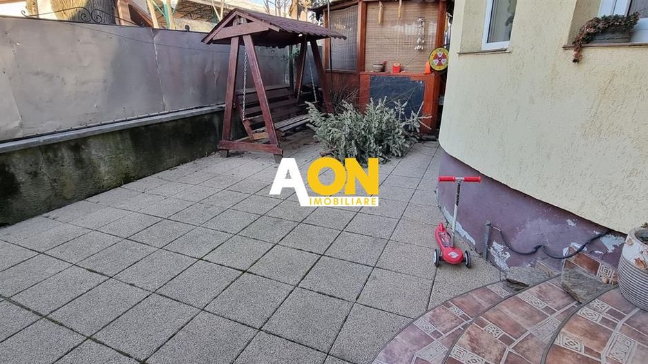 Casa - Vila Zona Cetate, 250mp Teren - Poză 2