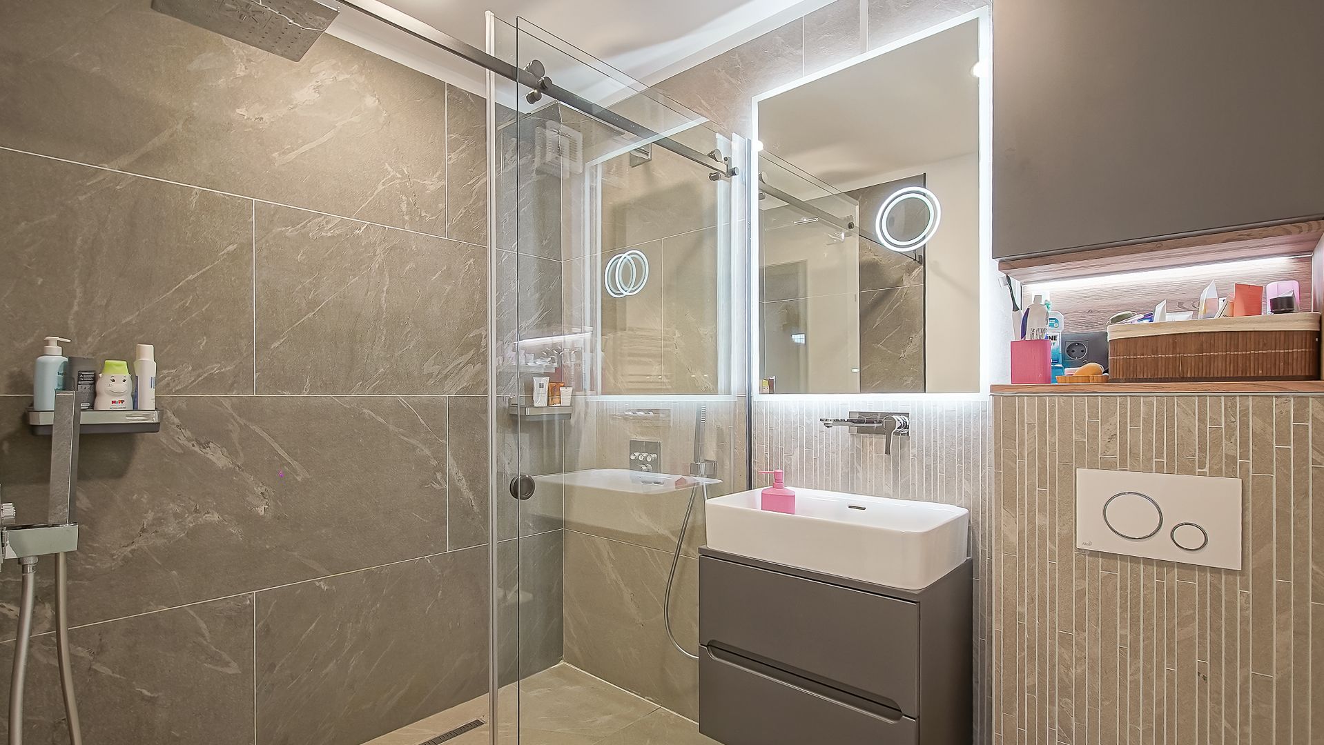 Apartament premium tip vilă, cu terasă de 70 mp, garaj | Răcădău - Poză 20