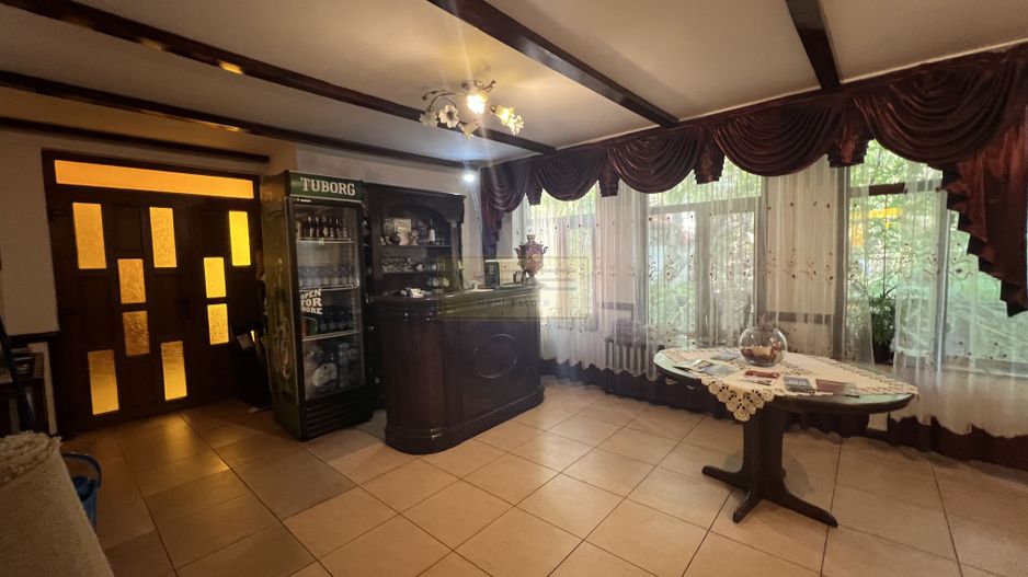 SE VINDE AFACERE LA CHEIE! Pensiunea Vila Verde, zona Garii - Poză 11