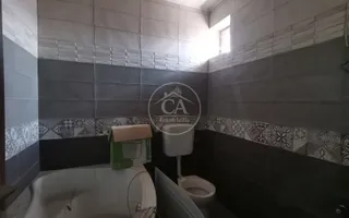 Casa de închiriat cu 7 camere în zona Dimitrie Cantemir, Oradea - Poză 15