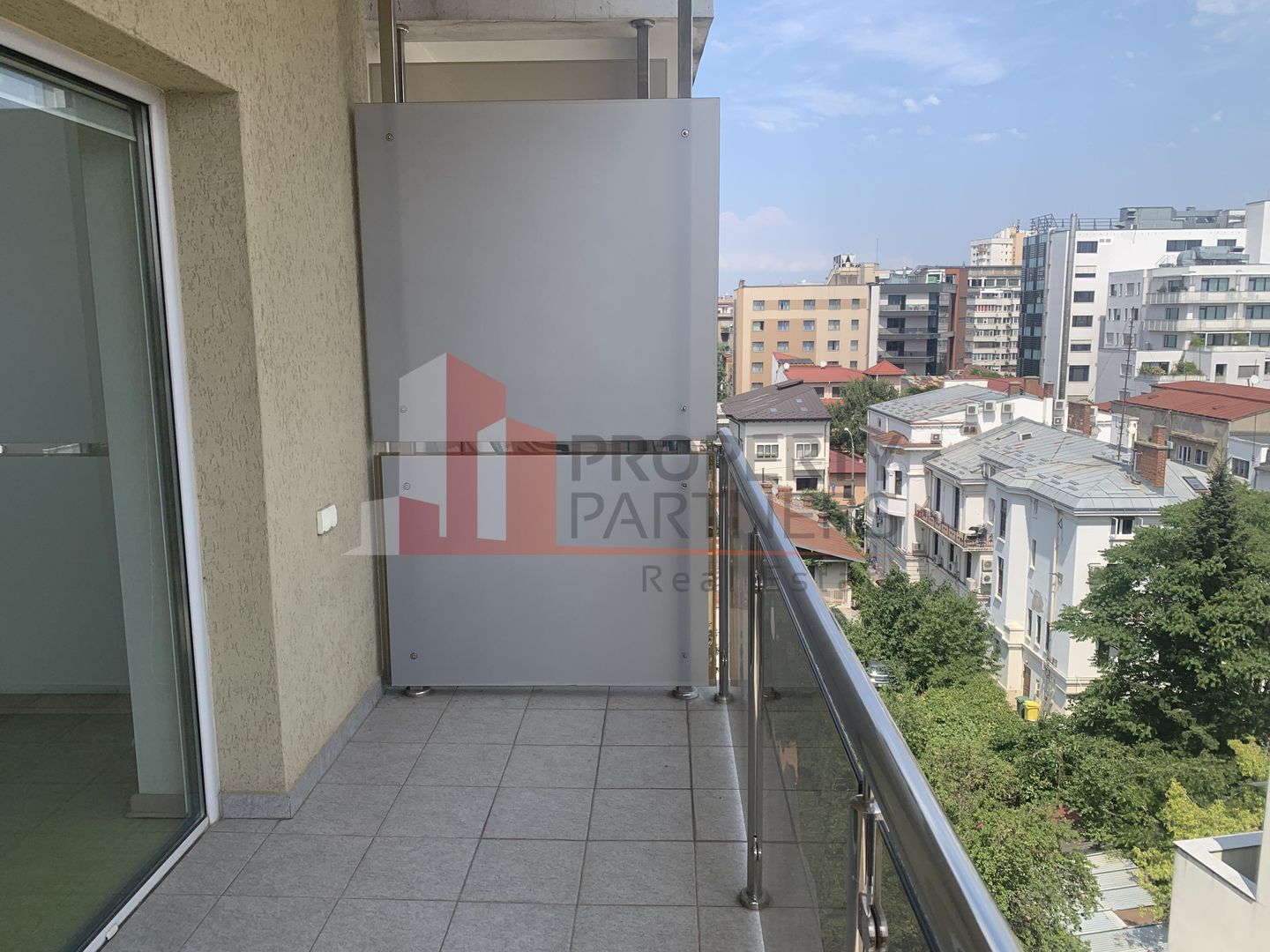 Spatiu de birou cladire moderna - Poză 6