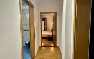 Apartament 4 camere cu garaj zona Strand- V.Aurie - Poză 7