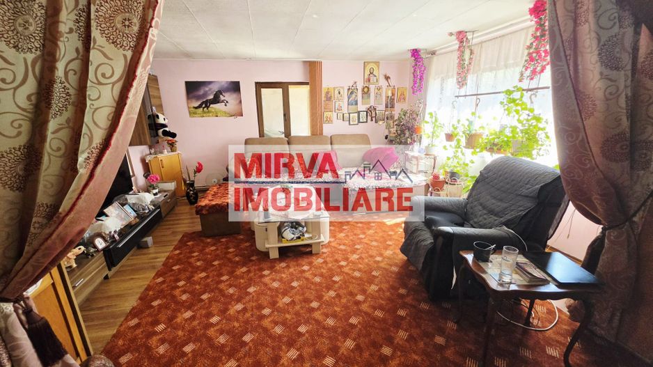 Casă 4 camere, 685 mp teren, renovată 2011 – Mănești, Zalhanaua - Poză 21