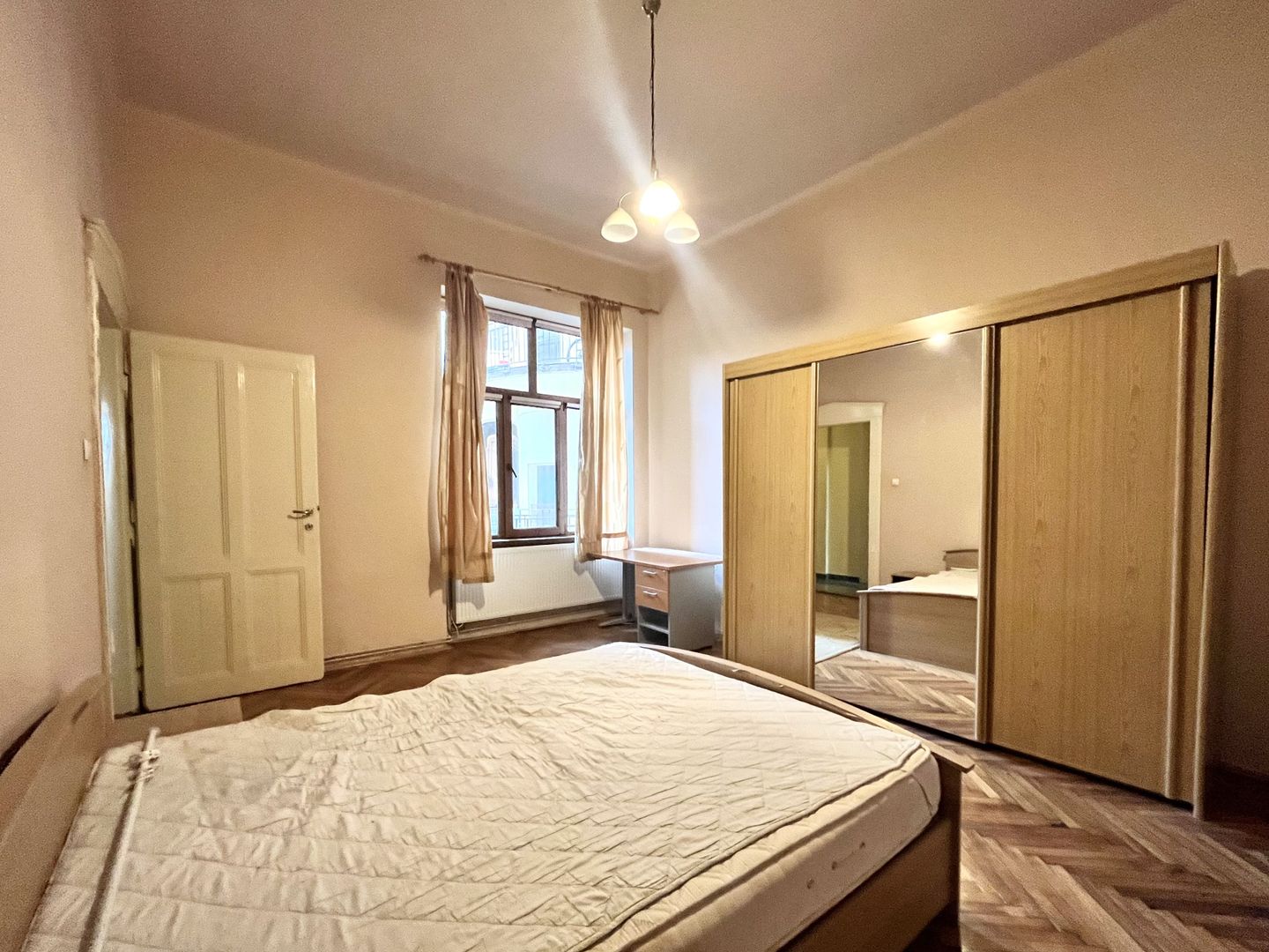 Apartament 2 camere, 80 mp, vedere la Bega, zona Central– Băile Neptun - Poză 11