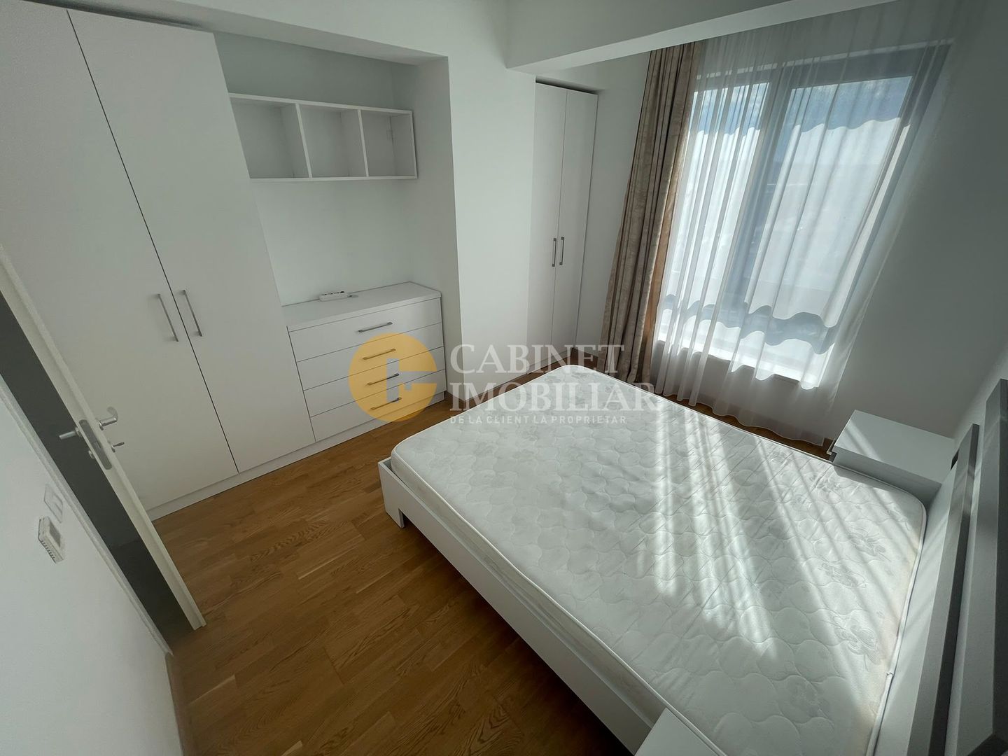 2 camere 54mp - etaj 8/10 - mobilat - loc parcare subteran - 2022 - INTABULAT - Poză 4