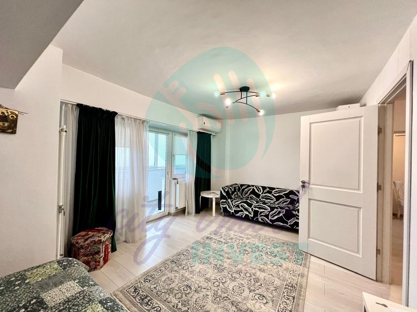 Studio 53 mp Mobilat si Utilat complet- 5 minute Metrou Eroilor - Poză 1