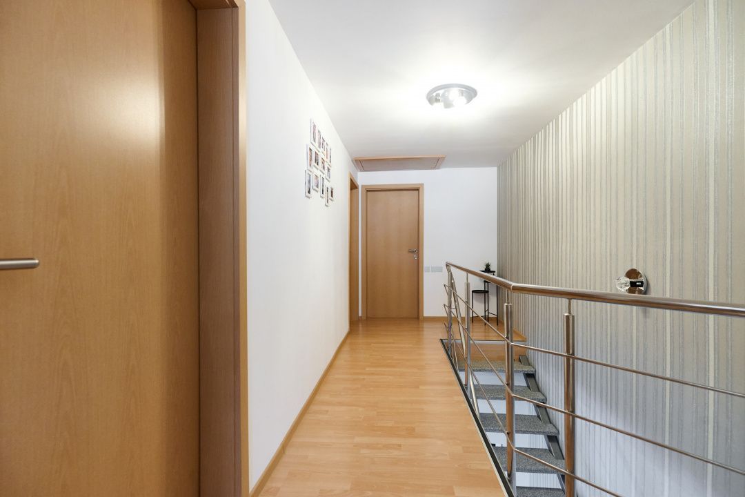 Eremia - Apartament 3 camere + studio | Scara interioara! - Poză 13