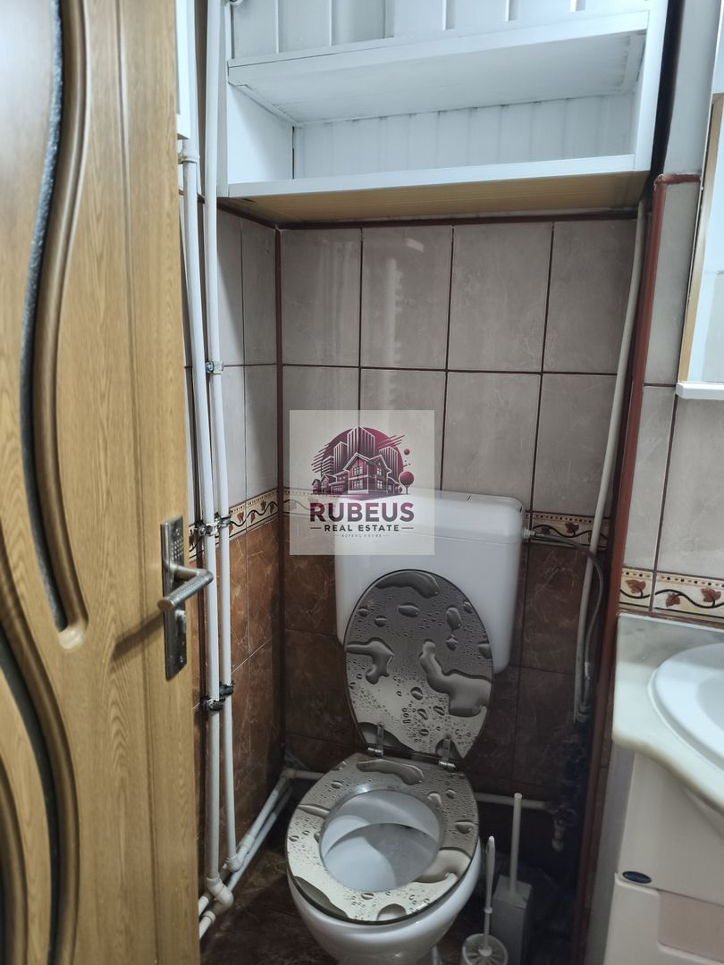 Mic la întreținere, bun la randament: apartament în Orșova - Poză 17