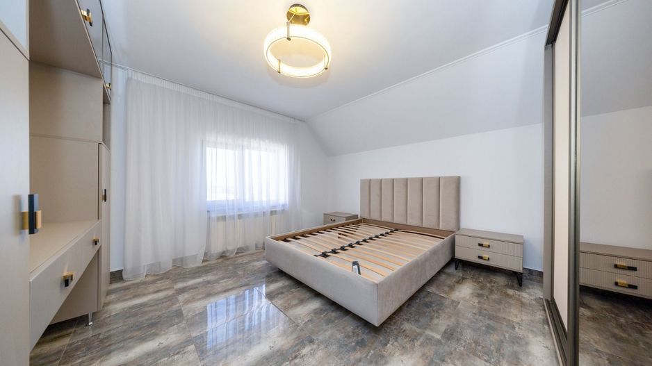 Casa 6 dormitoare+4 bai -1500 mp teren-Sacele - Poză 20