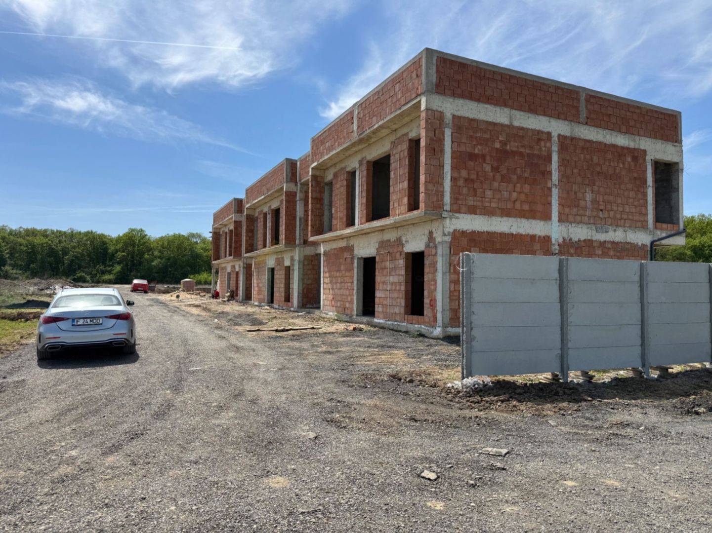 Eleganță și natură: vilă urbană exclusivistă în Tunari - Poză 11