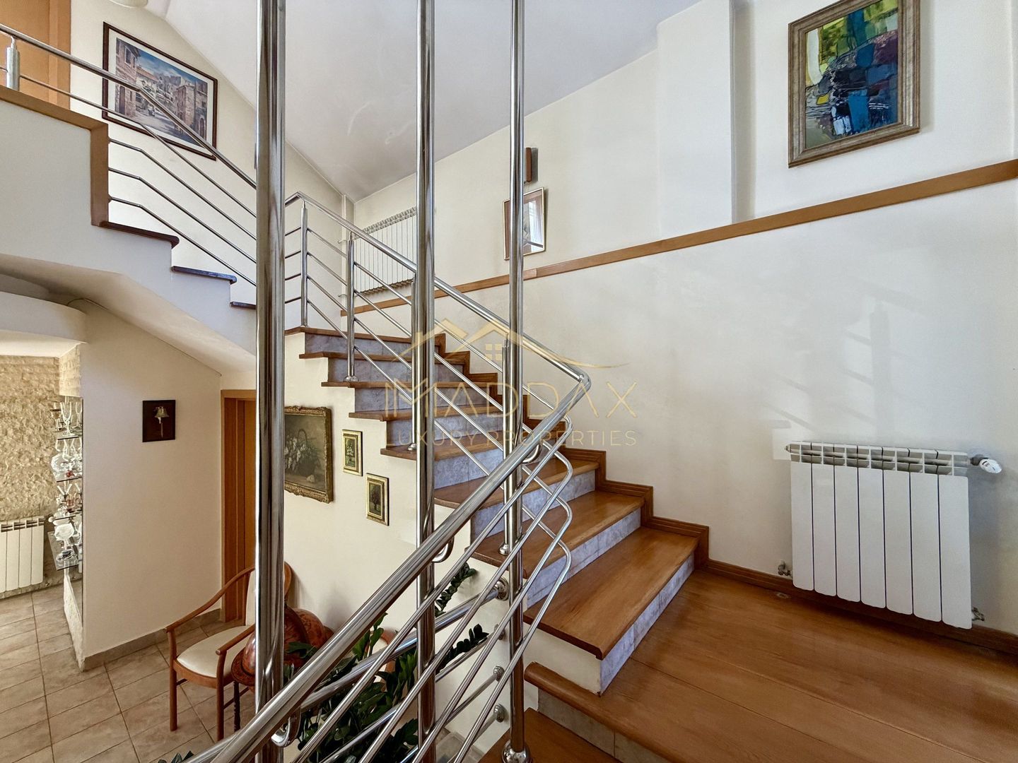 Vila cu 6 camere *485 mpc // *1.670mp teren* // 8 locuri parcare // Sisești - Poză 26