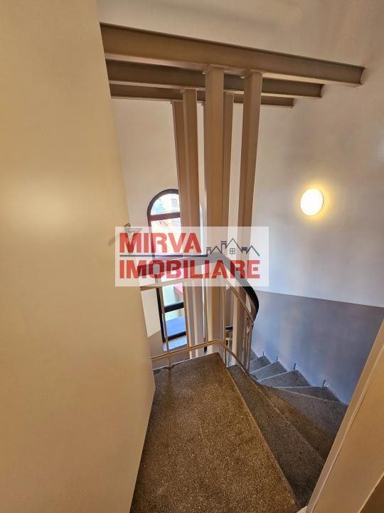 🏢 Spațiu de birouri – 5 camere, 3 băi – Mansardă vilă, Central - Poză 40