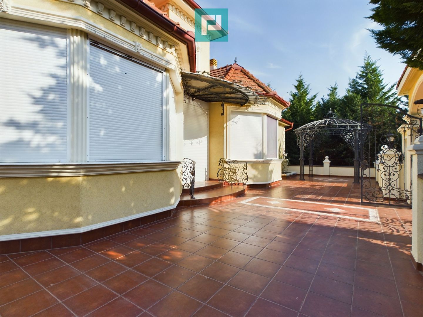 Vilă luxoasă în Serbia - Poză 11