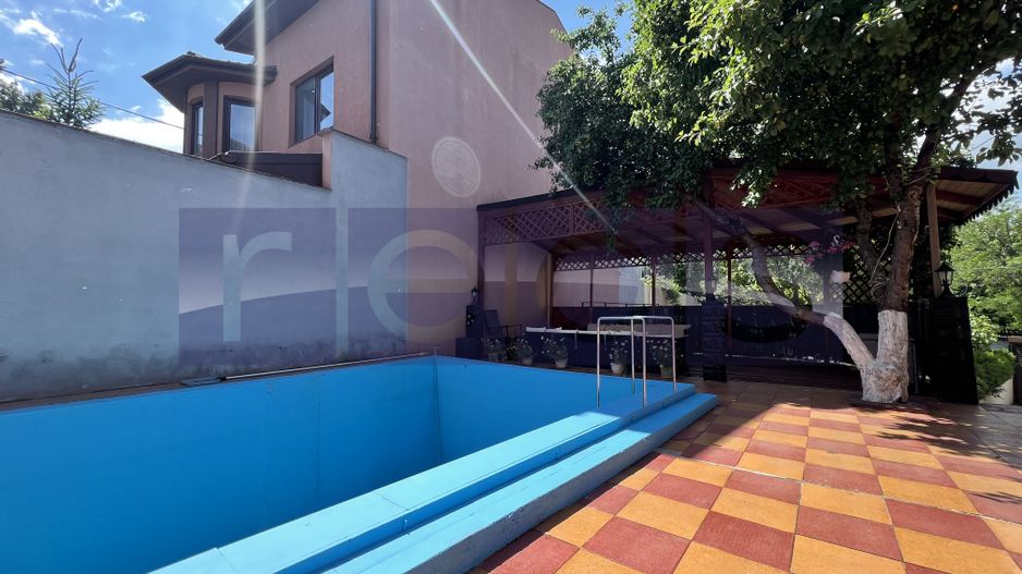 VANZARE CASA S+P+1+M SI SPATIU COMERCIAL | ZONA DRISTOR - Poză 19