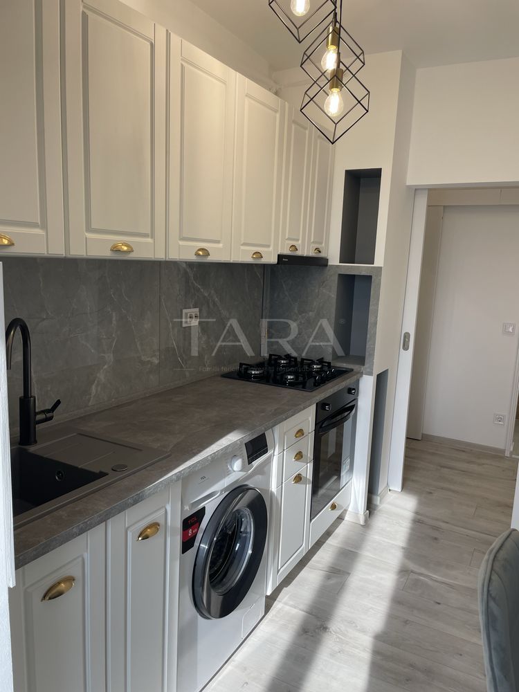 Apartament 2 camere,decomandat, renovat și utilat, disponibil imediat. - Poză 1