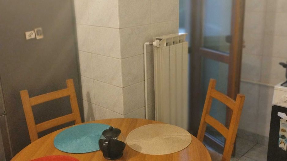 APARTAMENT SPATIOS SI LUMINOS METROU AUREL VLAICU - Poză 3