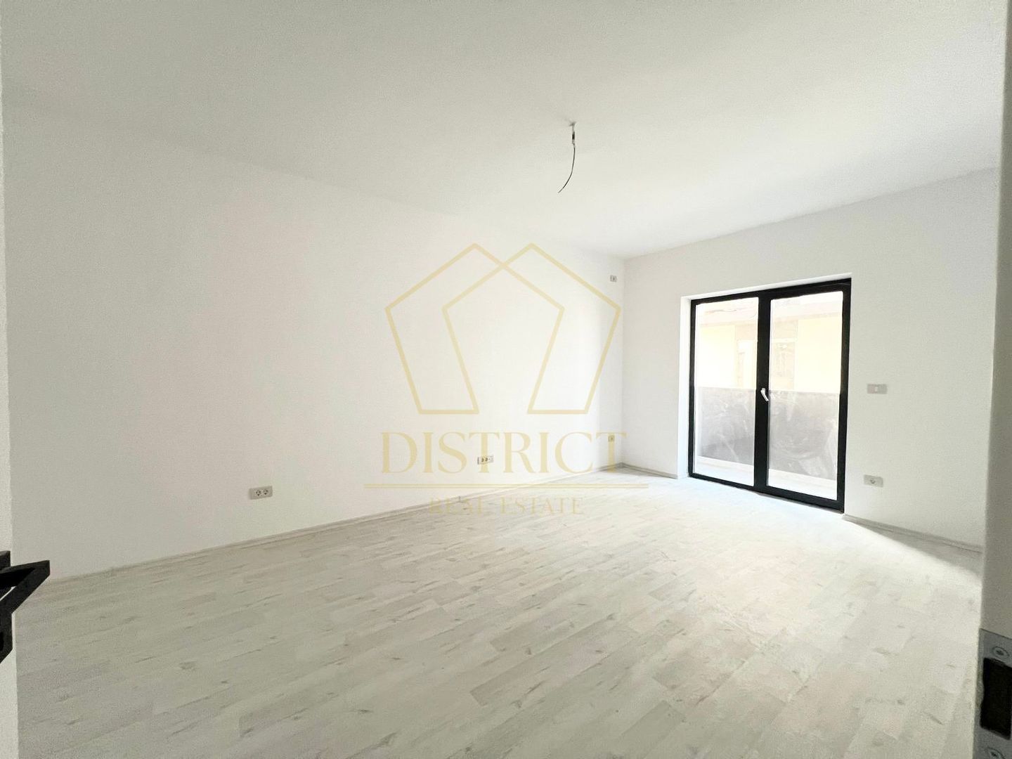 Apartament deosebit cu 2 camere decomandat | Calea Urseni - Poză 2